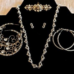 NAPIER NECKLACE W/BROOCH/EARRINGS